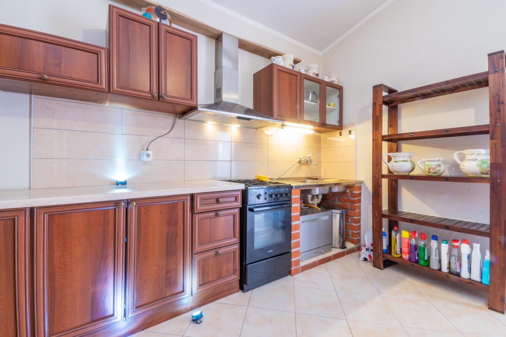 Monkodonja, A Charming Summer Retreat Near Holiday home *